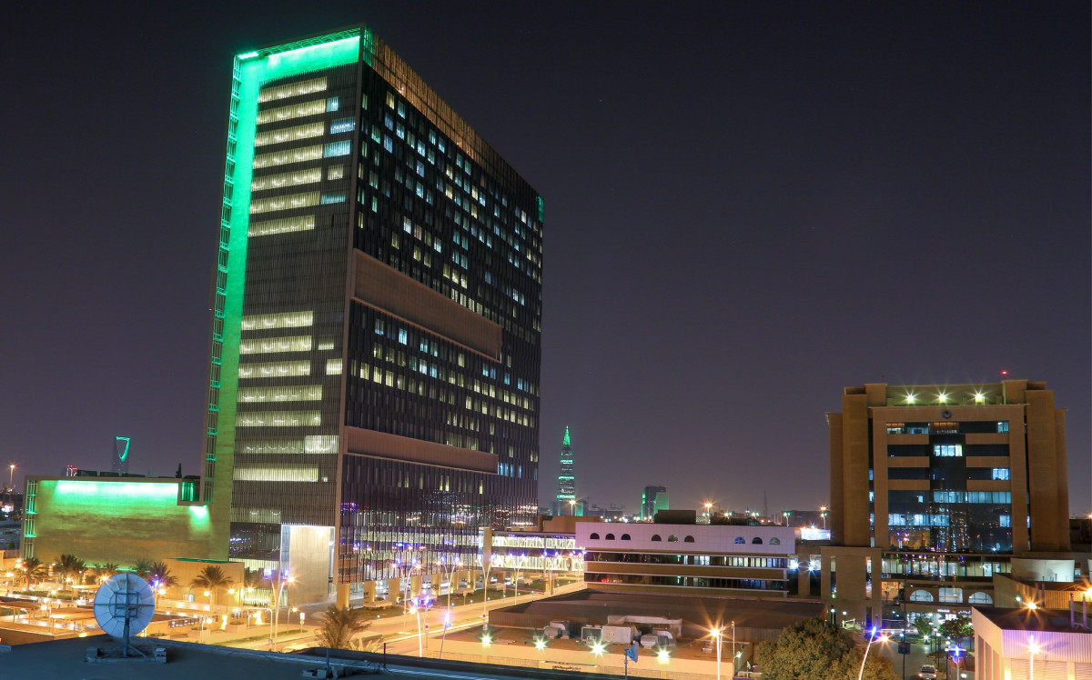 رقم مستشفى الملك فيصل التخصصي بالرياض مواعيد العمل 1446