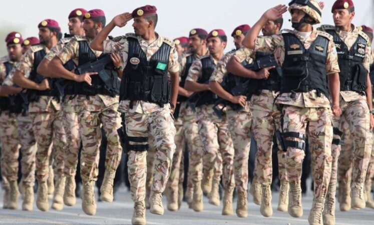 الزي العسكري النسائي السعودي