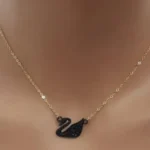 هل سواروفسكي ذهب ام لا