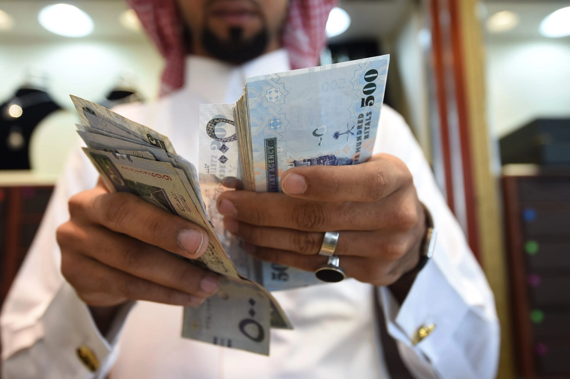 كم راتب تخصص رياض اطفال