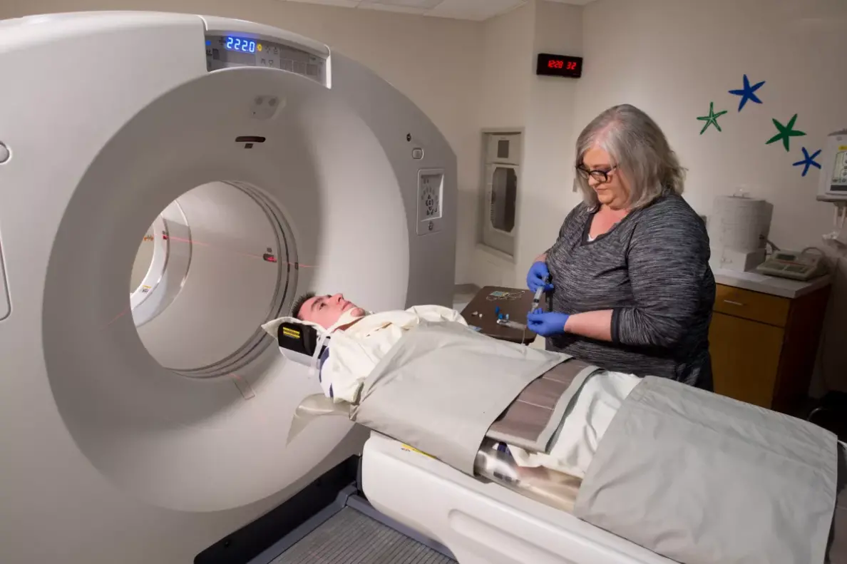 سعر اشعة pet scan في السعودية
