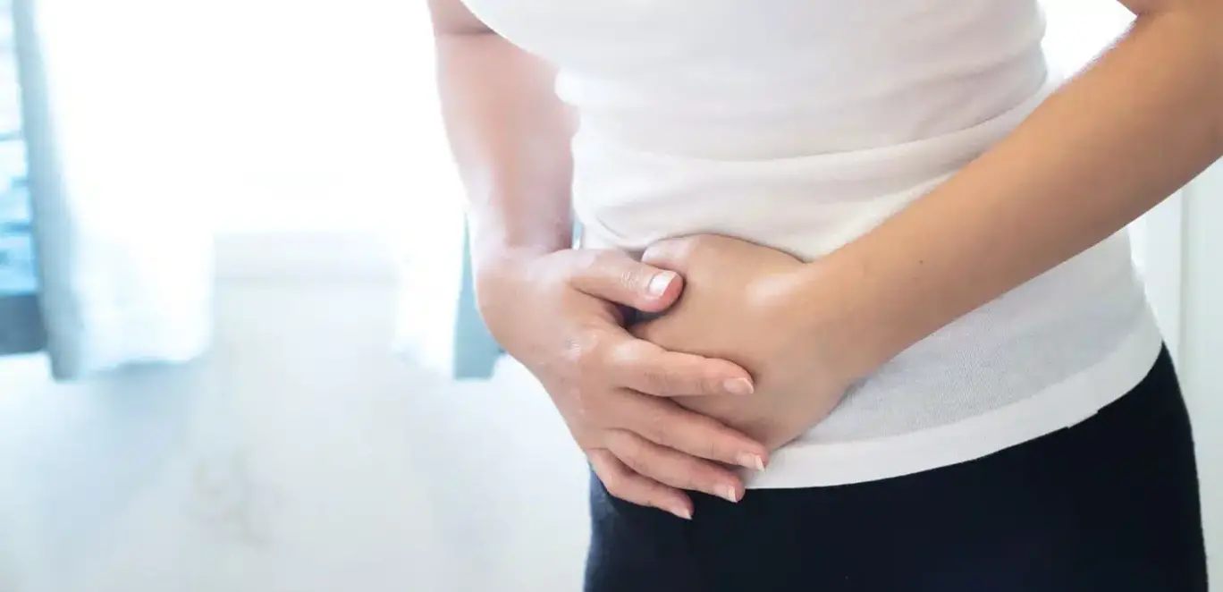 كثرة الغازات في البطن والسحر وما العلاقة بينهما