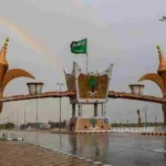 كم المسافه بين الرياض ووادي الدواسر