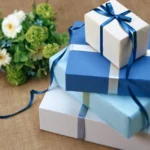 طريقة تقديم هدية مفاجأة بشكل مدهش