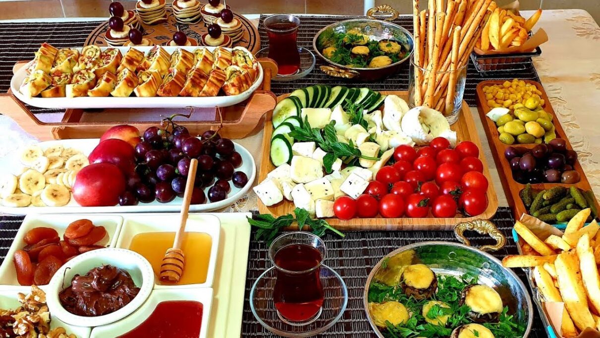 أفكار بوفيه فطور صباحي منزلي