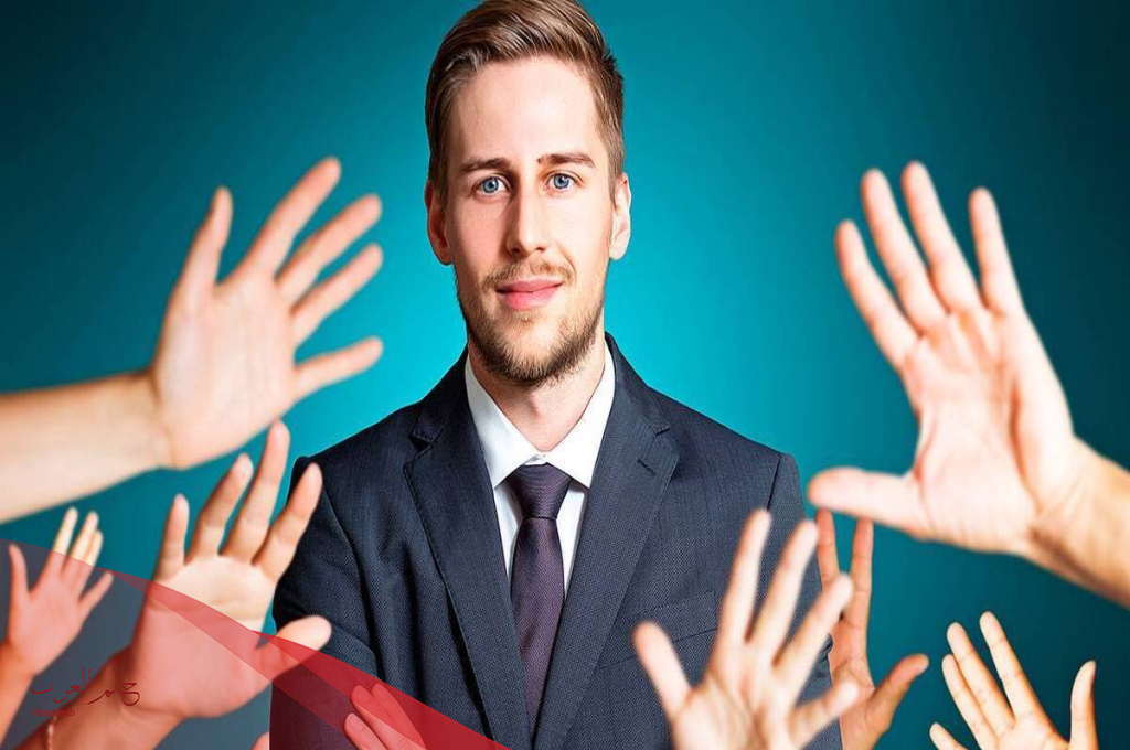 علامات الاهتمام عند الرجل 