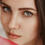 مواصفات العيون الجذابة