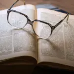 حكمة عن العلم والأخلاق