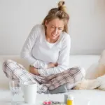خلصت الاربعين ومعي افرازات صفراء