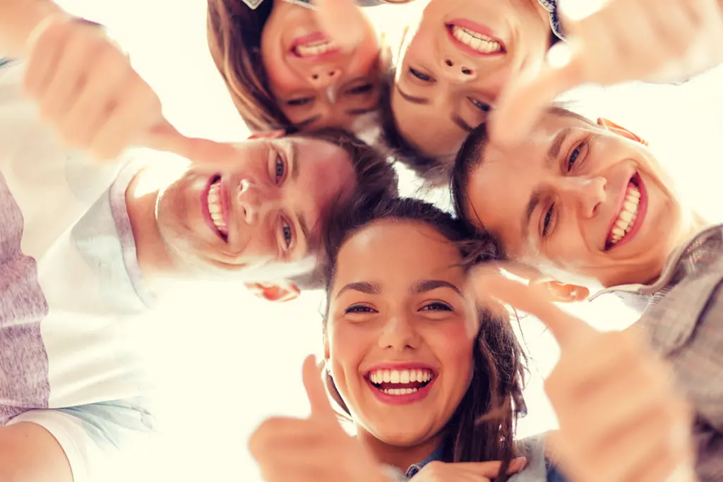 اسماء قروبات مزخرفه 2023 أجمل اسماء جروبات للاصدقاء مزخرفه