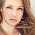 تفسير رؤية امرأة جميلة في المنام للرجل والعزباء لابن سيرين