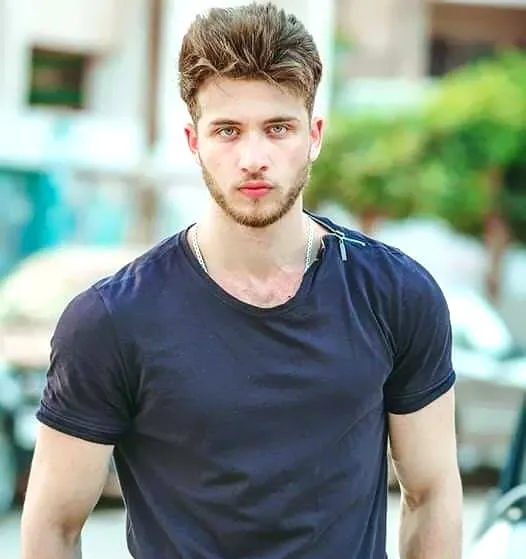 اجمل رجل بالعالم لعام 2023 ومعلومات عنه