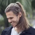 تفسير حلم الشعر الطويل في المنام للرجل لابن سيرين