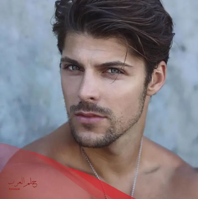 اجمل رجل بالعالم لعام 2023 ومعلومات عنه