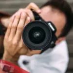 تفسير حلم التصوير في المنام للعزباء والمتزوجة لابن سيرين
