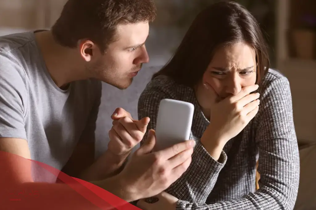 علامات غيرة الرجل العاشق من نظراته وكيف يخفي الرجل غيرته؟