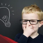 أهم 5 علامات ذكاء الطفل بعمر ثلاث سنوات