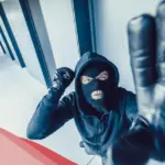 تفسير حلم السارق المجهول في المنام لابن سيرين