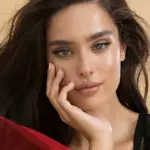 هل العيون الناعسة من علامات الجمال؟ اشكال العيون الناعسة