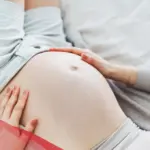 تفسير حلم الحمل للعزباء في الشهر التاسع