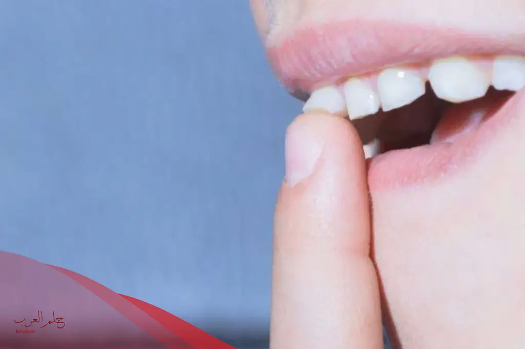 هل يوجد علاج لتثبيت الاسنان المخلخلة، وهل هو خطير؟
