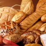 تفسير حلم الخبز الساخن في المنام للعزباء والحامل والمتزوجة