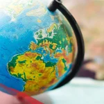 دولة في امريكا اللاتينية هي الدولة الوحيدة التي تتكلم البرتغالية