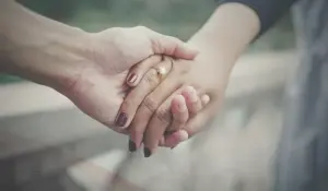 تأثير يد المرأة بالنسبة للرجل