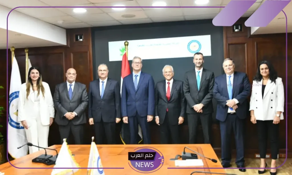 بشكل رسمي.. توقيع مصر واليونان لاتفاقية من أجل تأسيس شركة لتجارة الغاز المسال في أوروبا بشكل رسمي.. توقيع مصر واليونان لاتفاقية من أجل تأسيس شركة لتجارة الغاز المسال في أوروبا