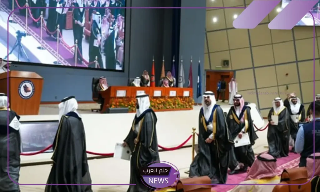 بحضور الجميع.. الأمير محمد بن فهد يرعى حفل تخرج 360 طالب من مختلف التخصصات الدراسية