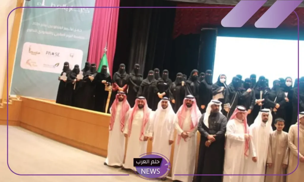 الحميزي.. بطاقة امتياز في توكلنا تكون متاحة خلال شهرين فقط ومواقف مرورية لمن فوق 60 عام