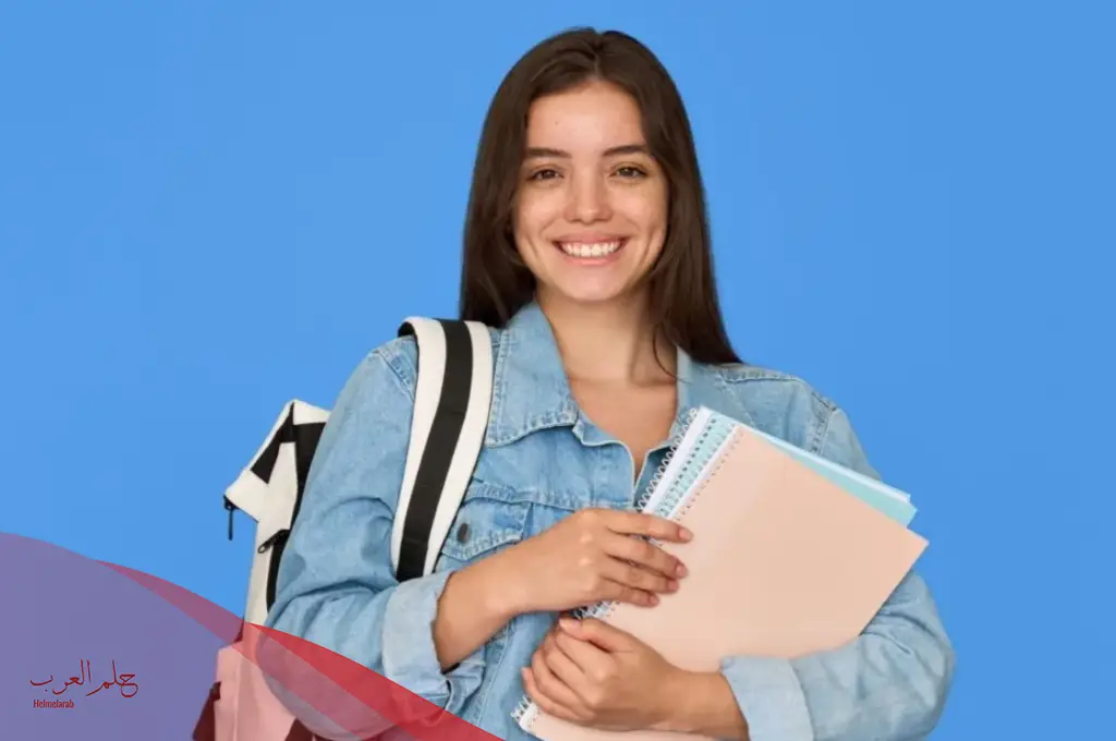 بطاقات تميز للطالبات المتفوقات.. عبارات تشجيعية للطالبات