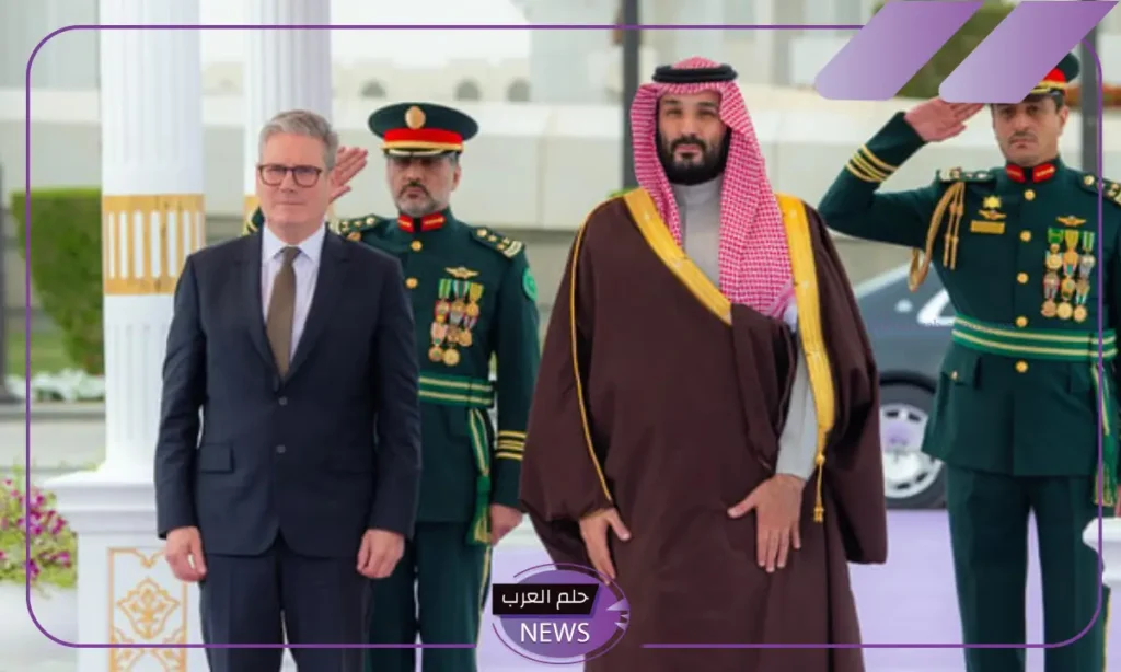 شاهد.. الأمير محمد بن سلمان يستقبل رئيس الوزراء البريطاني في قصر اليمامة